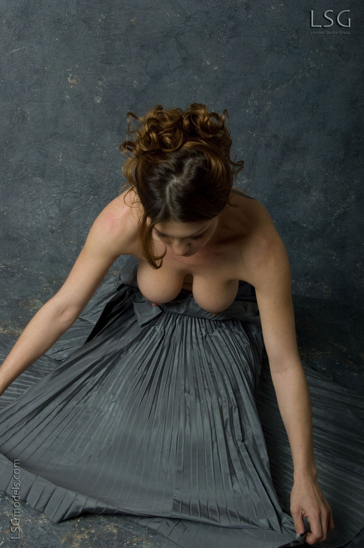 сисястая телочка