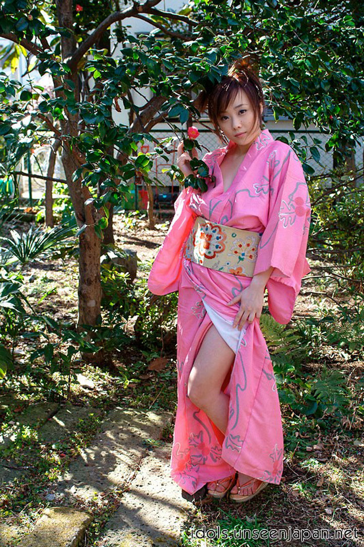 девушка в кимоно