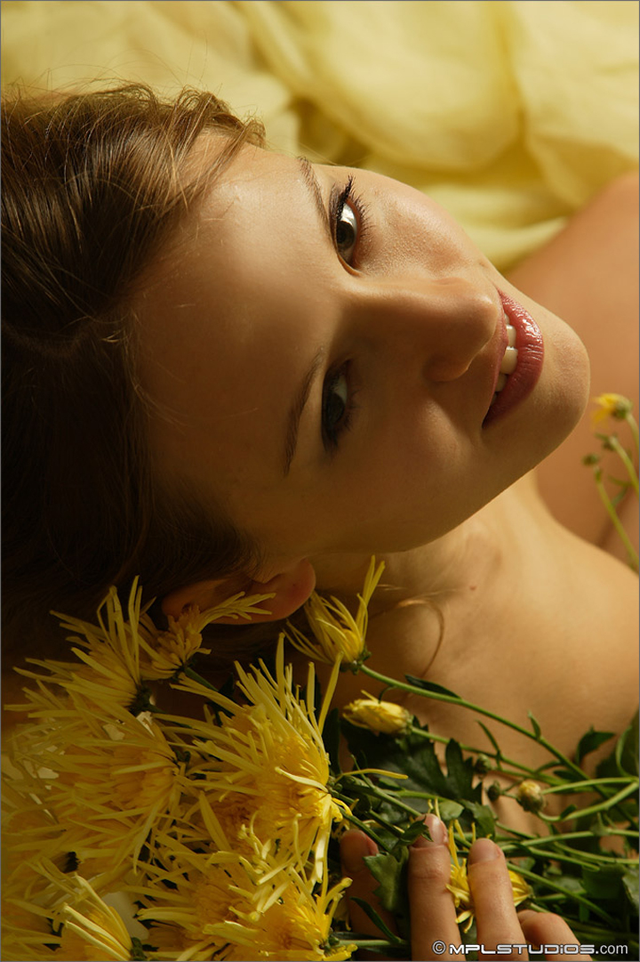 милая нежная девушка